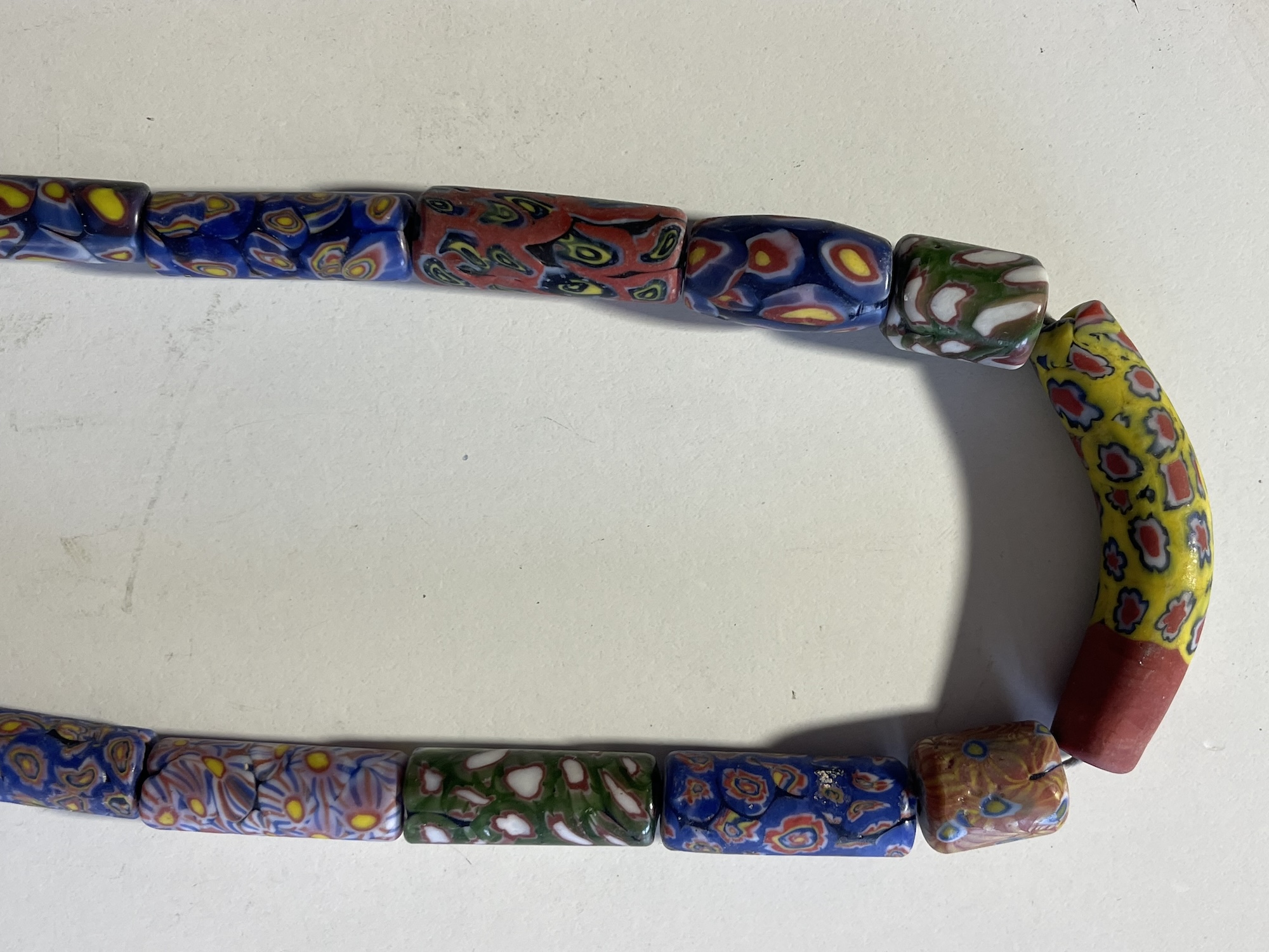 Collier ancien en perles millefiori murrine Venise probable 168 g 37 cm – Image 7