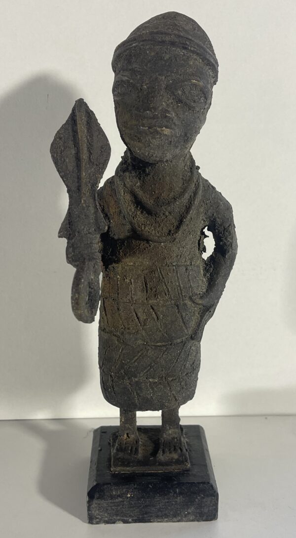 Guerrier Edo en tenue de guerre Benin Bronze IFE 20 cm fin du XXe