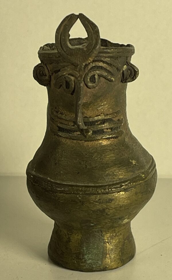 Bronze anthropomorphe d'inspiration himalayenne évoquant les productions votive