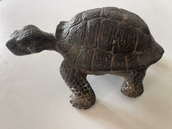Tortue en bronze patiné XXe sculpture animalière ancien tortoise bronze 566 g