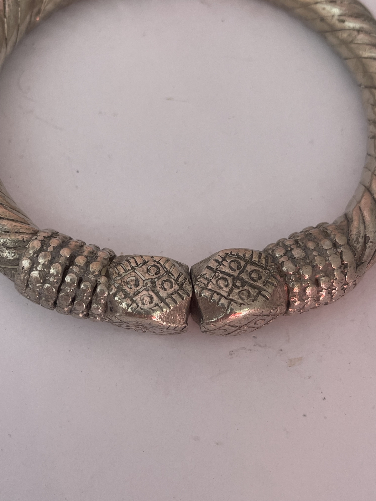 Antique Yemen Taiz Silver Tribal Bracelet Heavy Bedouin Jewelry 304g – Image 9