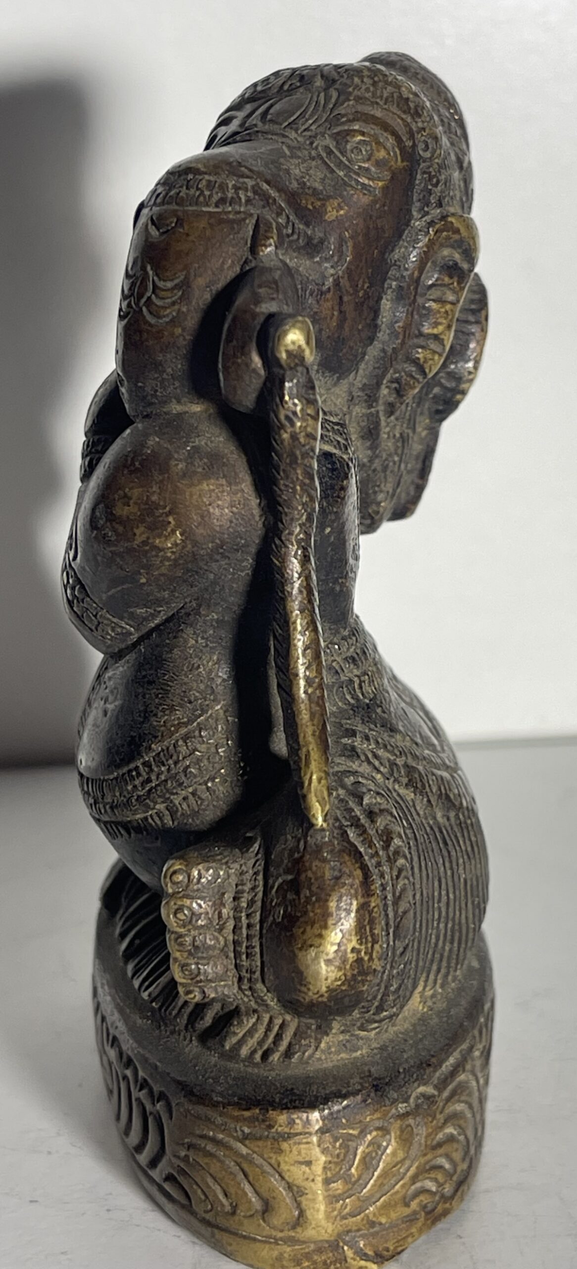 Antique South Indian Bronze Ganesha Playing Flute Venu Ganesha Hindu Sculpture 19th Century – Image 5