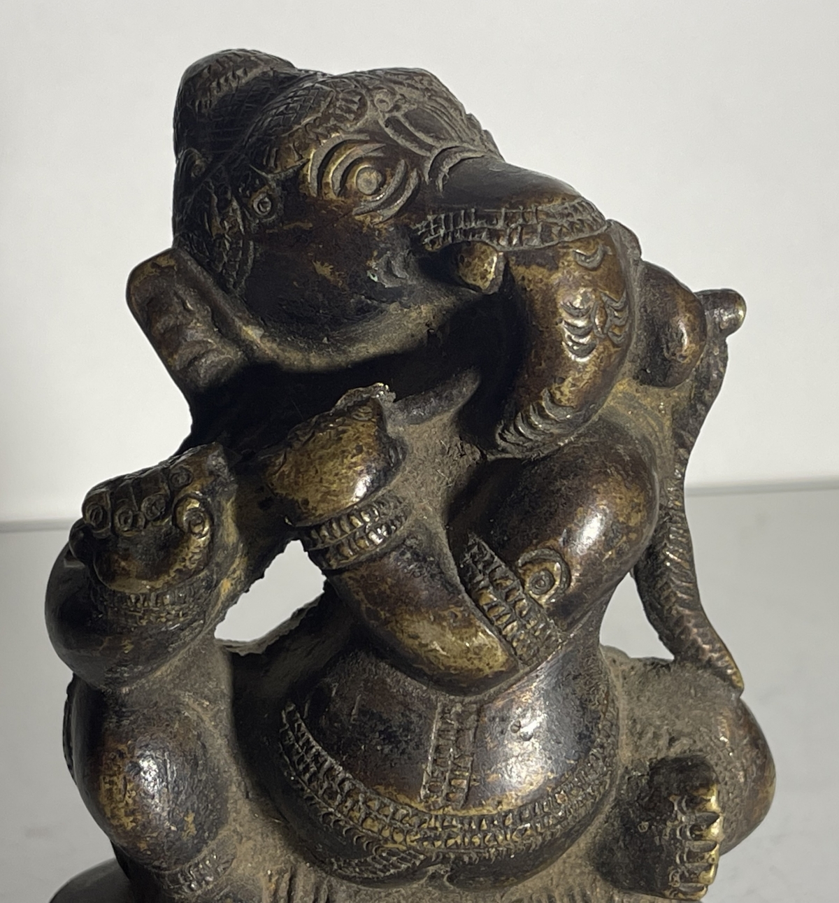 Antique South Indian Bronze Ganesha Playing Flute Venu Ganesha Hindu Sculpture 19th Century – Image 2