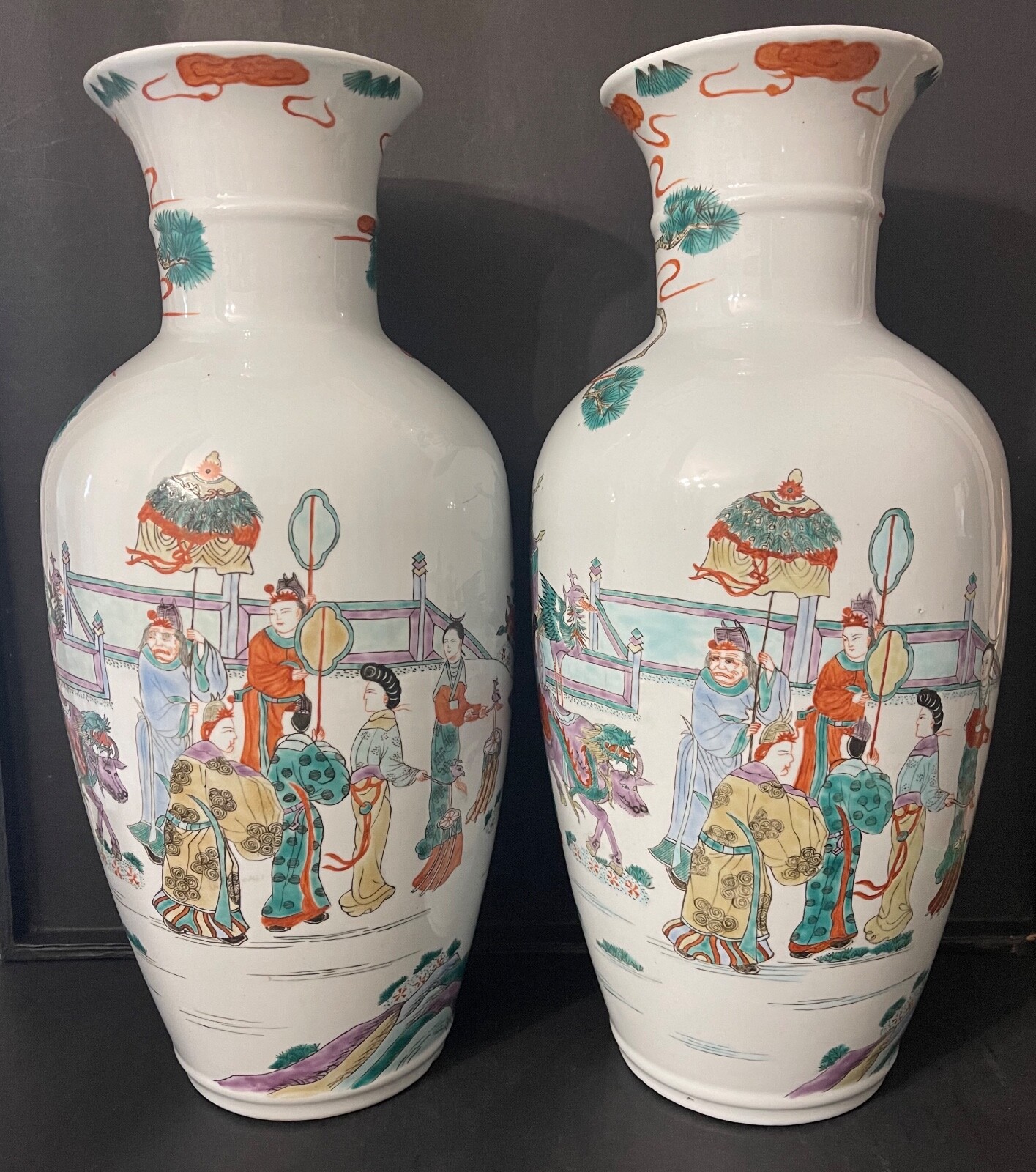 Pair Chinese Qing Guangxu Porcelain Vases Polychrome Court Scene XIXth – Image 12
