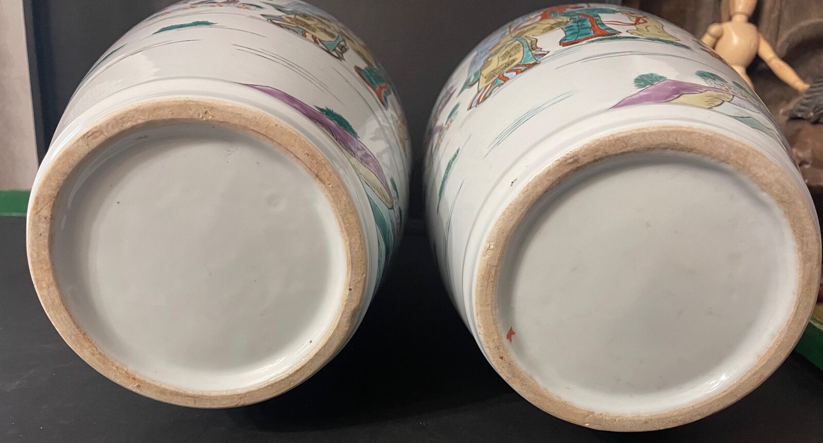 Pair Chinese Qing Guangxu Porcelain Vases Polychrome Court Scene XIXth – Image 6
