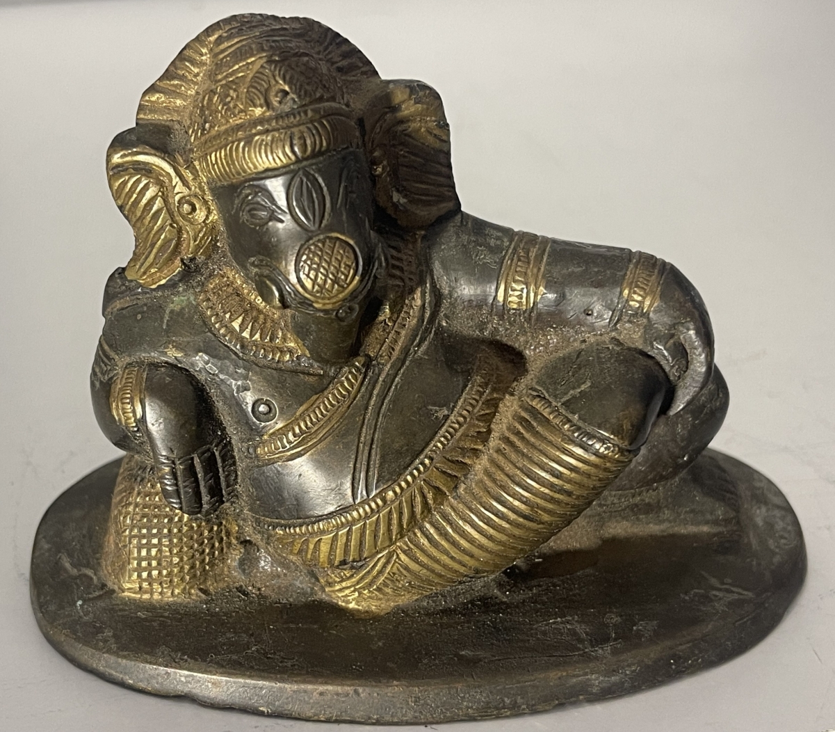 Statue ancienne de Ganesha allongé en bronze Inde du Sud Style Chola Eléphant – Image 4