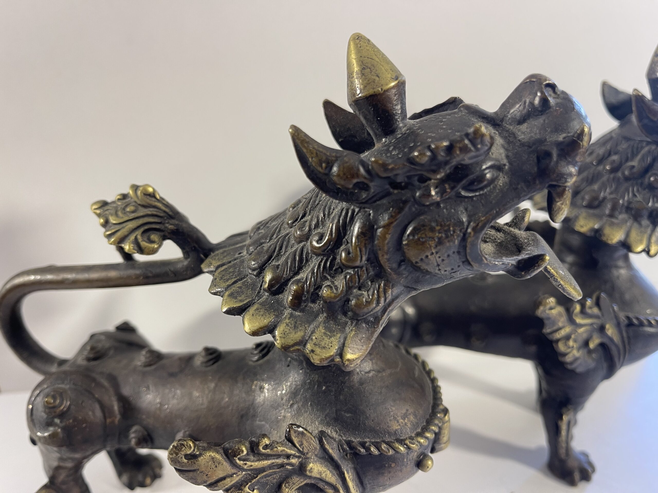 Chine Pair Antique Chinese Bronze Mythical Guardian Beasts Male Female 19th – Image 19