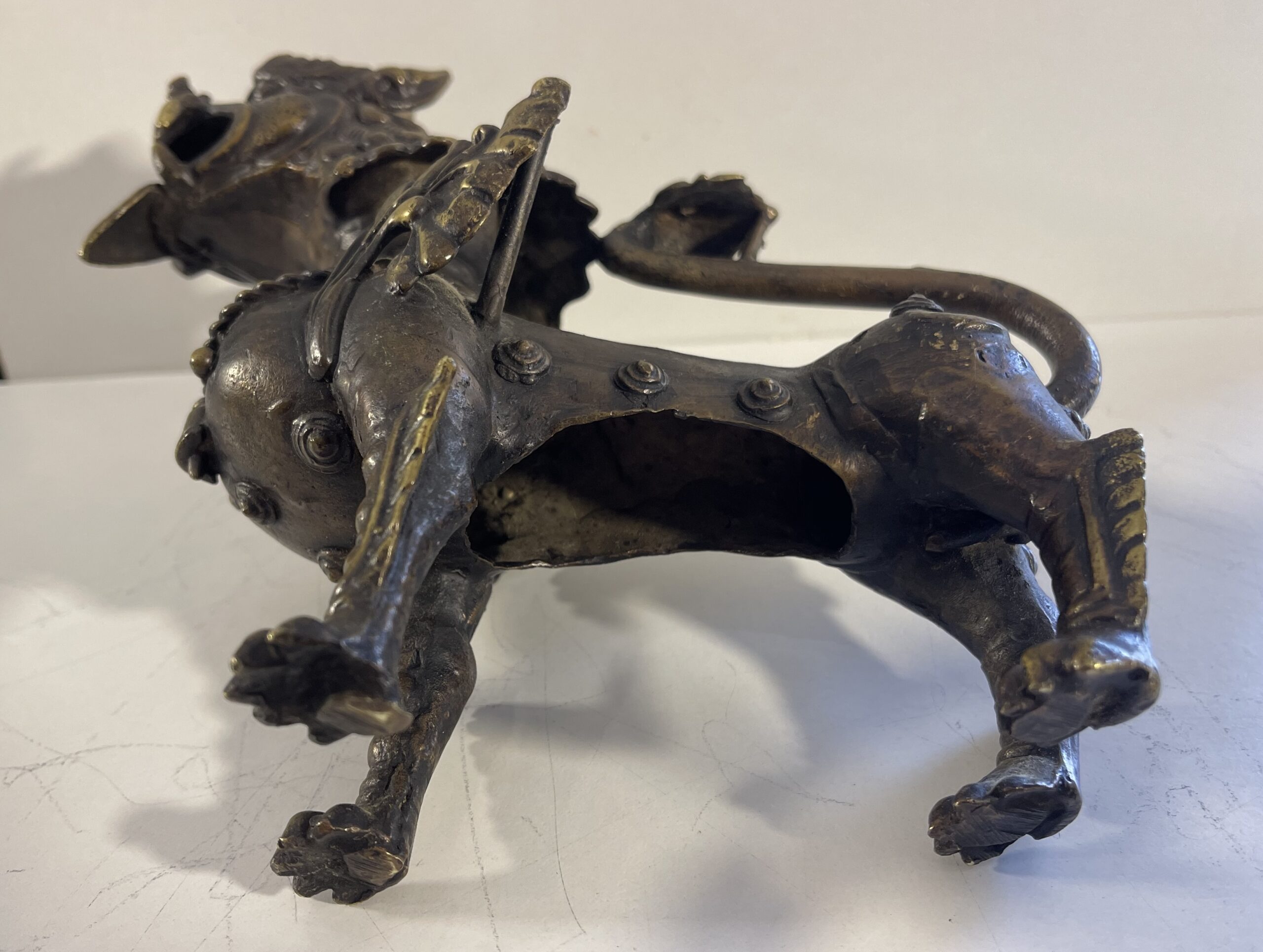 Chine Pair Antique Chinese Bronze Mythical Guardian Beasts Male Female 19th – Image 16