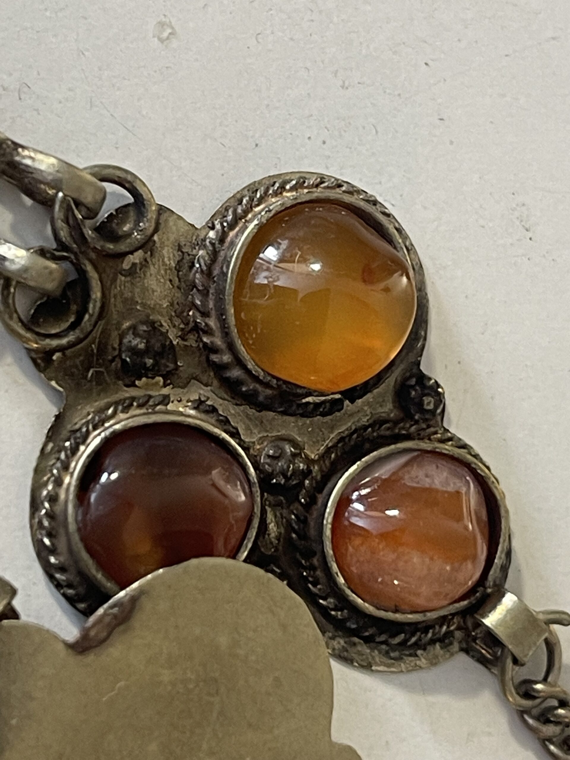 Articulated Amazigh Pectoral Necklace c.1970 with Carnelian and Amber Agate – Image 10