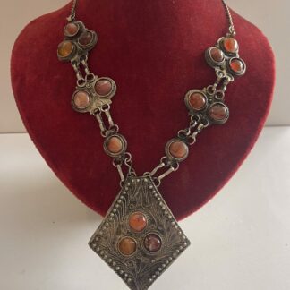 amazigh-chest-ornament-c1970-carnelian-amber-agate-artculture6.jpg