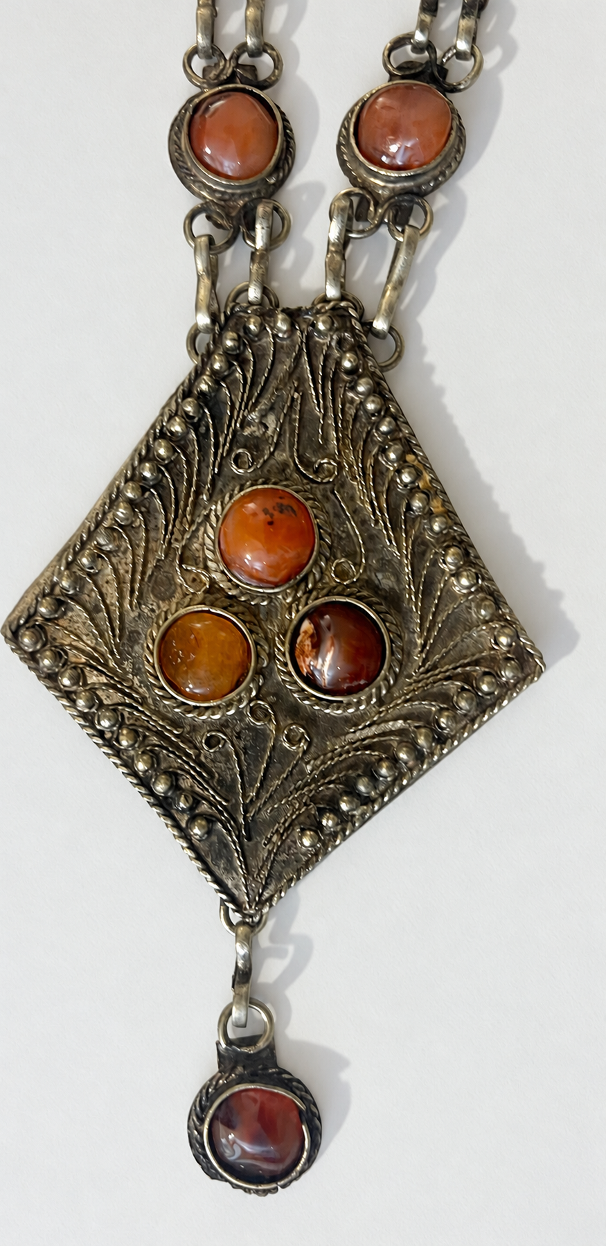 Articulated Amazigh Pectoral Necklace c.1970 with Carnelian and Amber Agate – Image 2